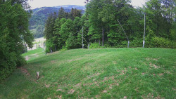 Prostřední část sjezdovky a snowpark