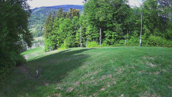 Prostřední část sjezdovky a snowpark