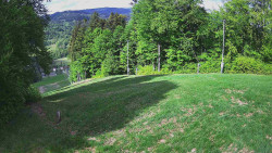 Prostřední část sjezdovky a snowpark
