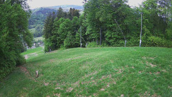 Prostřední část sjezdovky a snowpark