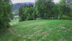 Prostřední část sjezdovky a snowpark