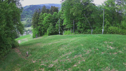 Prostřední část sjezdovky a snowpark