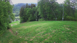 Prostřední část sjezdovky a snowpark