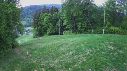 Prostřední část sjezdovky a snowpark