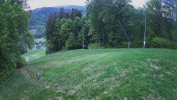 Prostřední část sjezdovky a snowpark