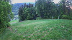 Prostřední část sjezdovky a snowpark