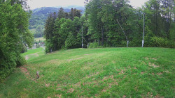 Prostřední část sjezdovky a snowpark