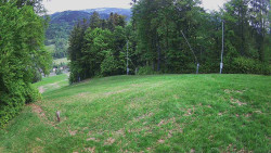 Prostřední část sjezdovky a snowpark