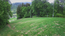 Prostřední část sjezdovky a snowpark