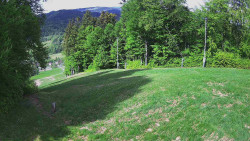 Prostřední část sjezdovky a snowpark