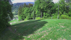 Prostřední část sjezdovky a snowpark