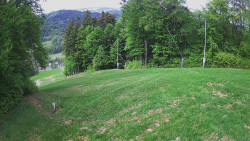 Prostřední část sjezdovky a snowpark