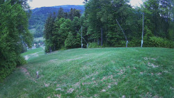 Prostřední část sjezdovky a snowpark