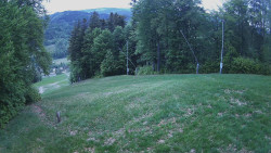 Prostřední část sjezdovky a snowpark