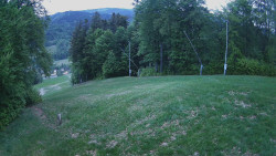 Prostřední část sjezdovky a snowpark