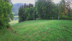 Prostřední část sjezdovky a snowpark