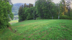 Prostřední část sjezdovky a snowpark