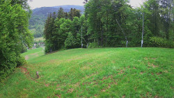Prostřední část sjezdovky a snowpark
