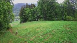 Prostřední část sjezdovky a snowpark