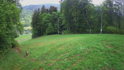Prostřední část sjezdovky a snowpark