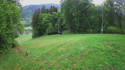 Prostřední část sjezdovky a snowpark