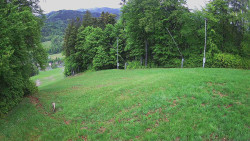Prostřední část sjezdovky a snowpark