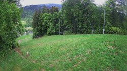 Prostřední část sjezdovky a snowpark