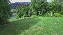 Prostřední část sjezdovky a snowpark