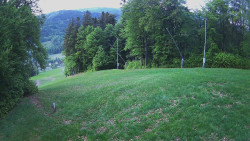 Prostřední část sjezdovky a snowpark