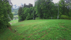 Prostřední část sjezdovky a snowpark