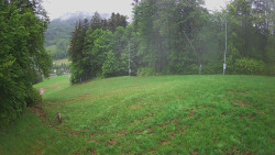 Prostřední část sjezdovky a snowpark