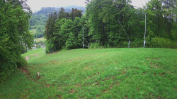 Prostřední část sjezdovky a snowpark