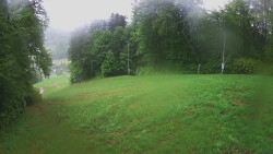 Prostřední část sjezdovky a snowpark