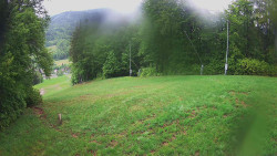 Prostřední část sjezdovky a snowpark