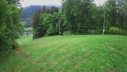 Prostřední část sjezdovky a snowpark