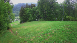 Prostřední část sjezdovky a snowpark