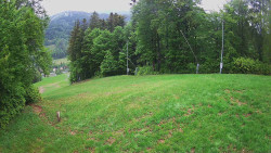 Prostřední část sjezdovky a snowpark