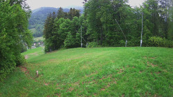 Prostřední část sjezdovky a snowpark