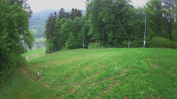Prostřední část sjezdovky a snowpark