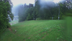 Prostřední část sjezdovky a snowpark