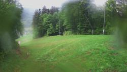 Prostřední část sjezdovky a snowpark