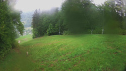 Prostřední část sjezdovky a snowpark