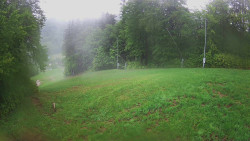 Prostřední část sjezdovky a snowpark