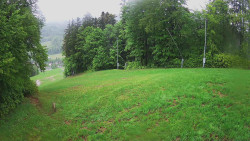 Prostřední část sjezdovky a snowpark