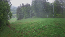 Prostřední část sjezdovky a snowpark