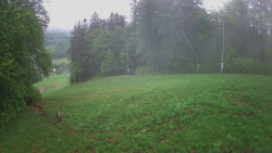 Prostřední část sjezdovky a snowpark