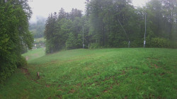 Prostřední část sjezdovky a snowpark