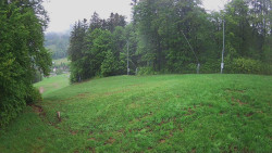 Prostřední část sjezdovky a snowpark