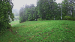 Prostřední část sjezdovky a snowpark