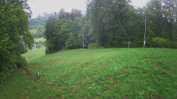 Prostřední část sjezdovky a snowpark
